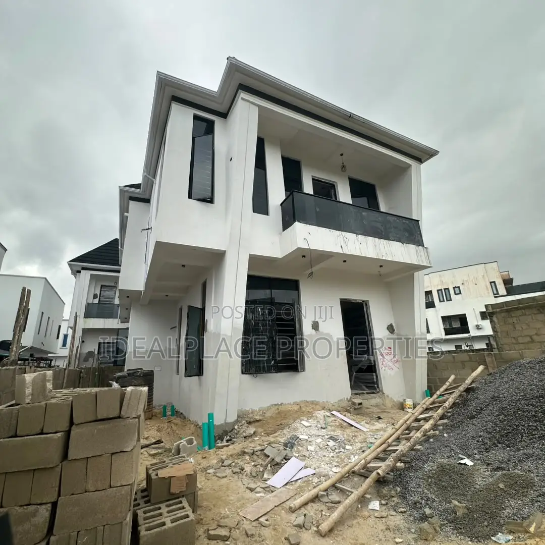 5bdrm Duplex in Sangotedo for sale