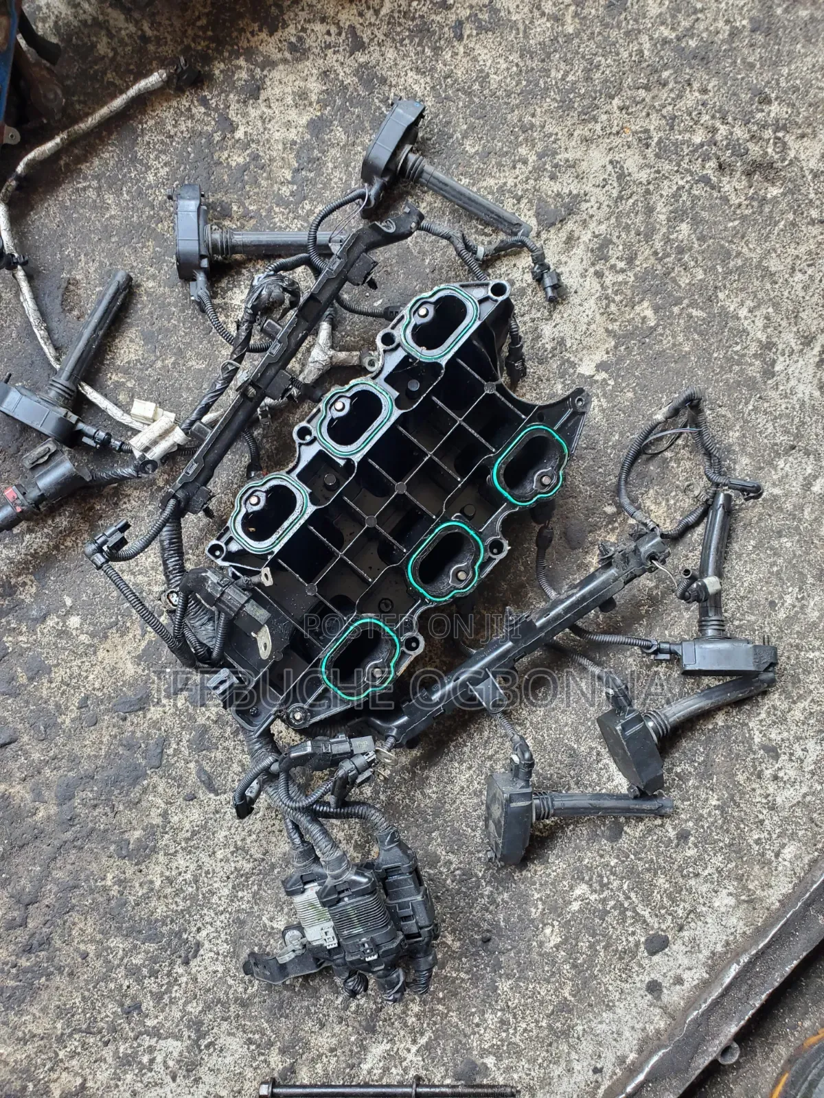 Nozzle Sitting Jeep Wrangler)jeep Cherokee)and Engine Coil 2020 3.6L