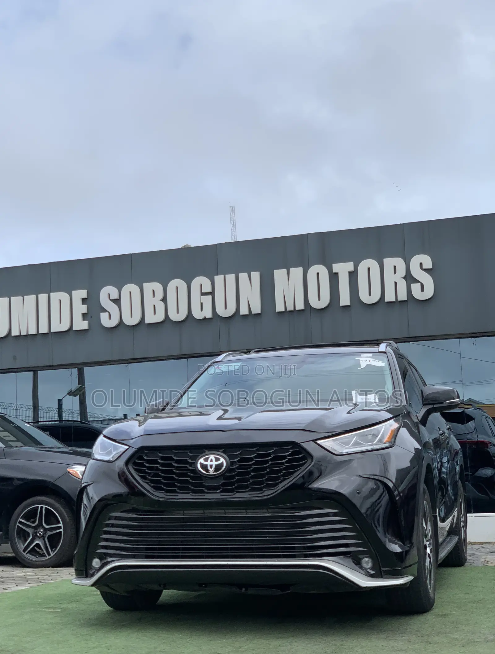 Toyota Highlander Limited 2022 Black