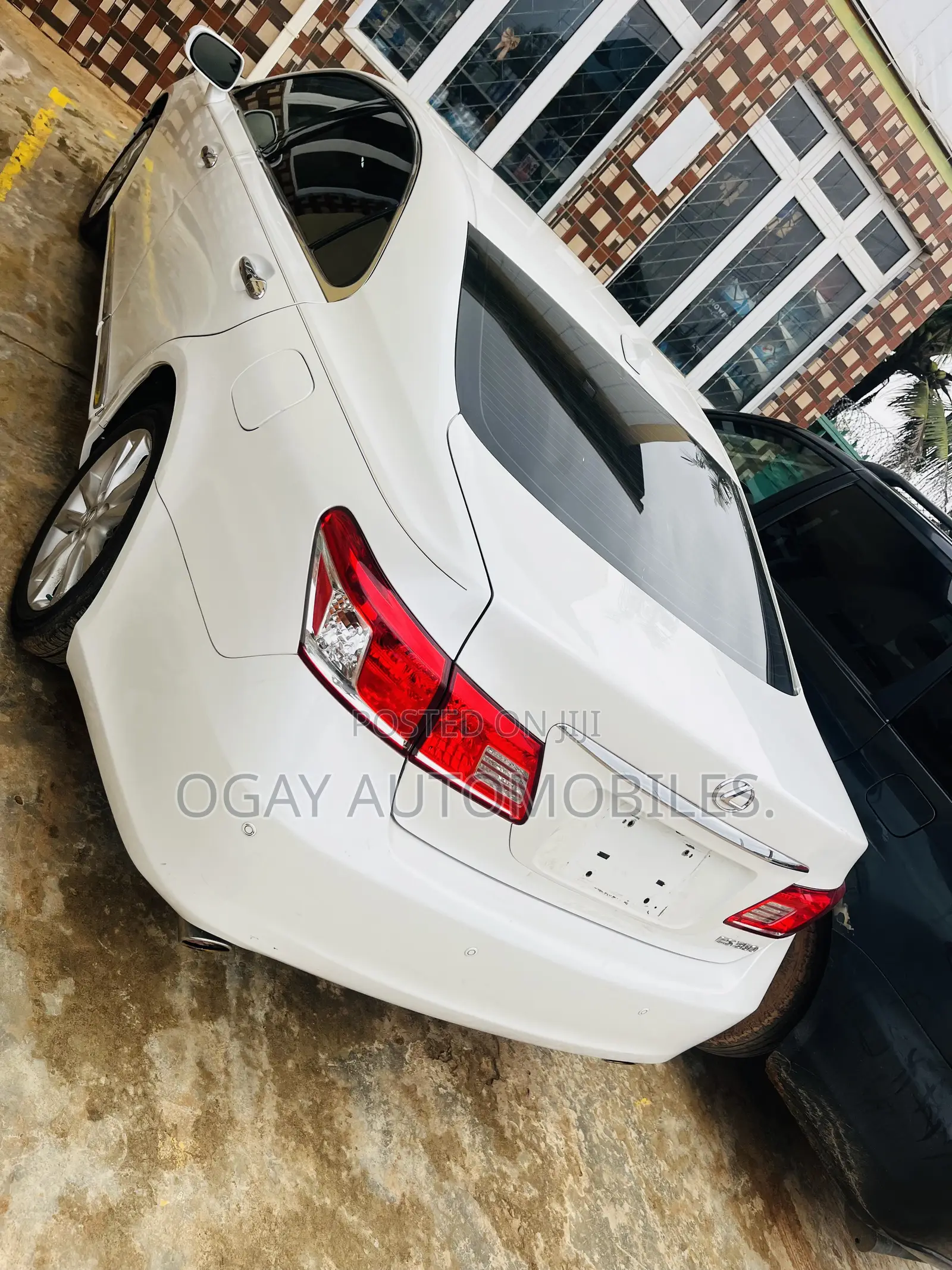 Lexus ES 350 2011 White