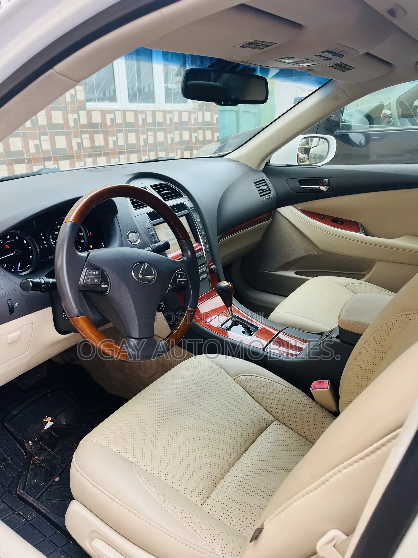 Lexus ES 350 2011 White