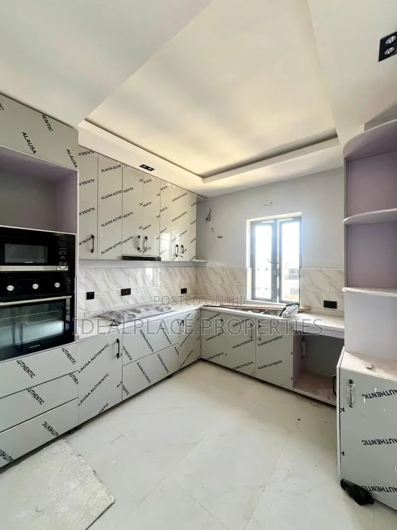 2bdrm Apartment in Ikate for sale
