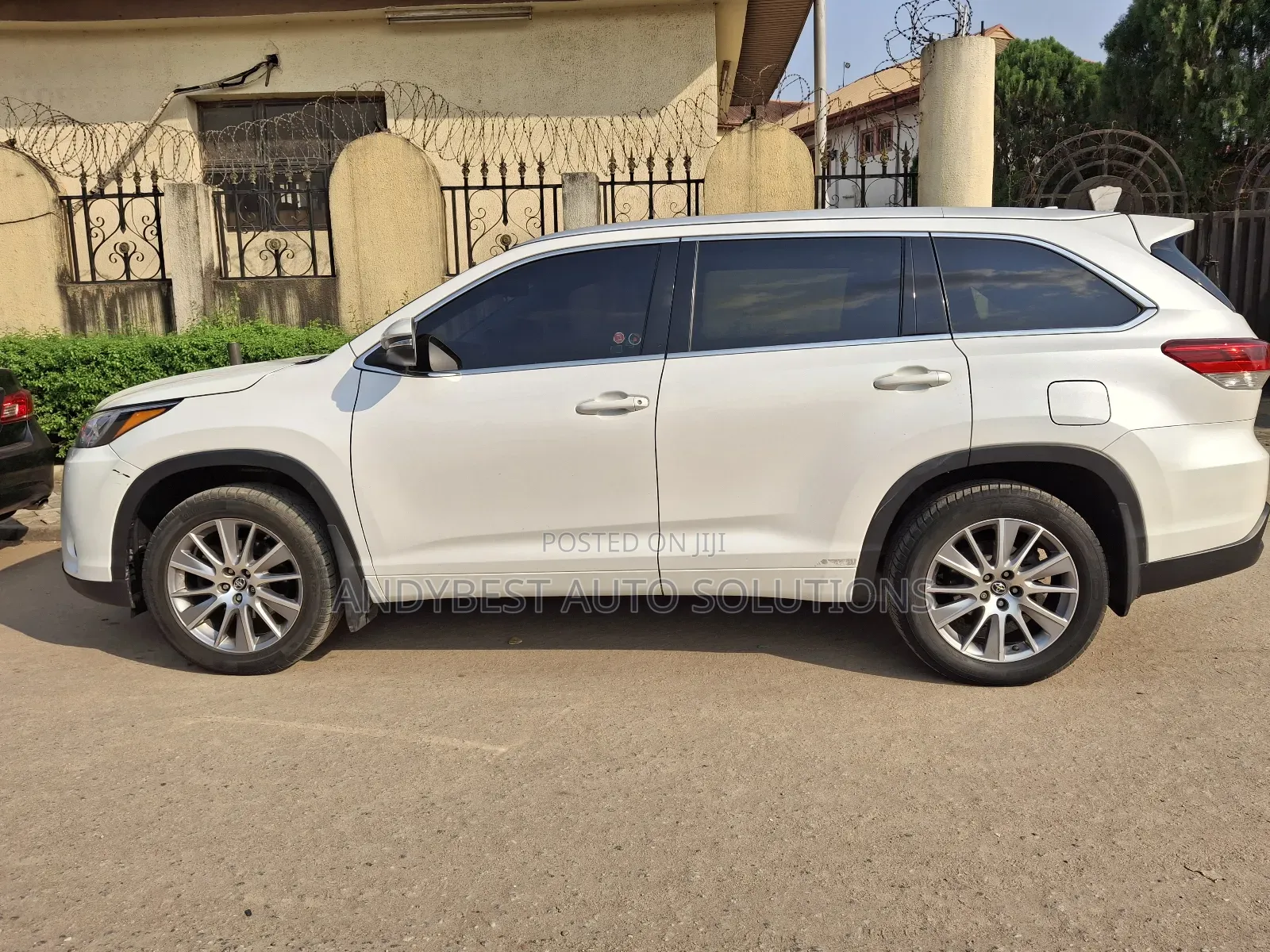 Toyota Highlander XLE V6 4x4 (3.5L 6cyl 6A) 2016 White