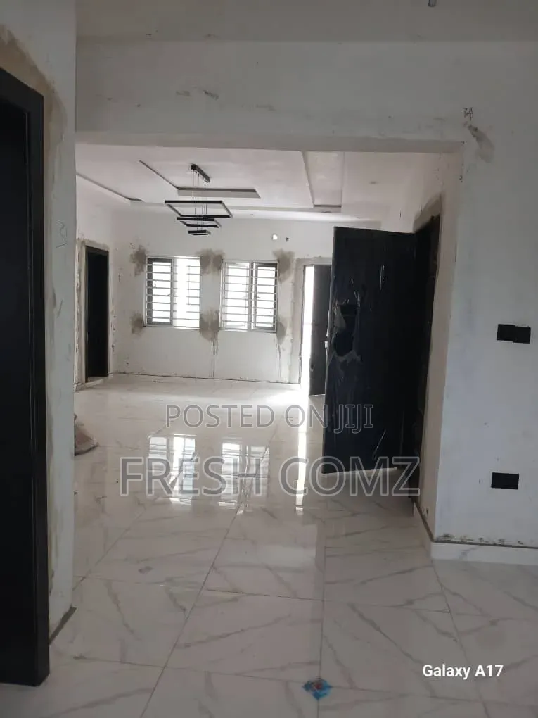 3bdrm Apartment in Idowu Estate, Ado / Ajah for rent