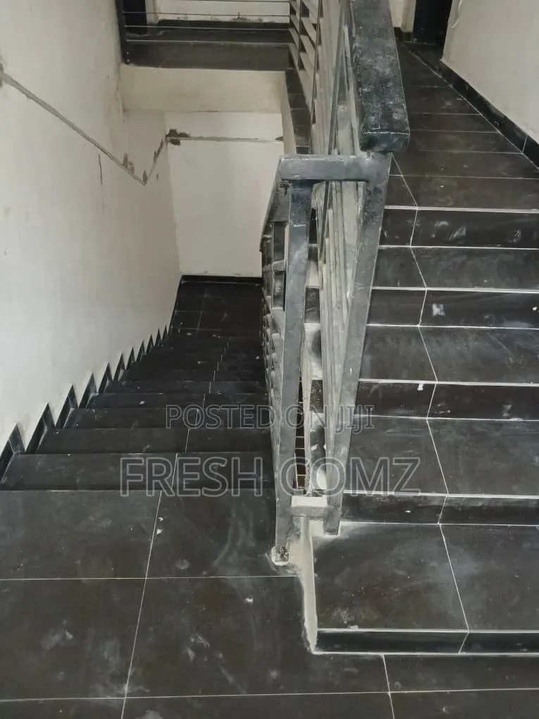 3bdrm Apartment in Idowu Estate, Ado / Ajah for rent