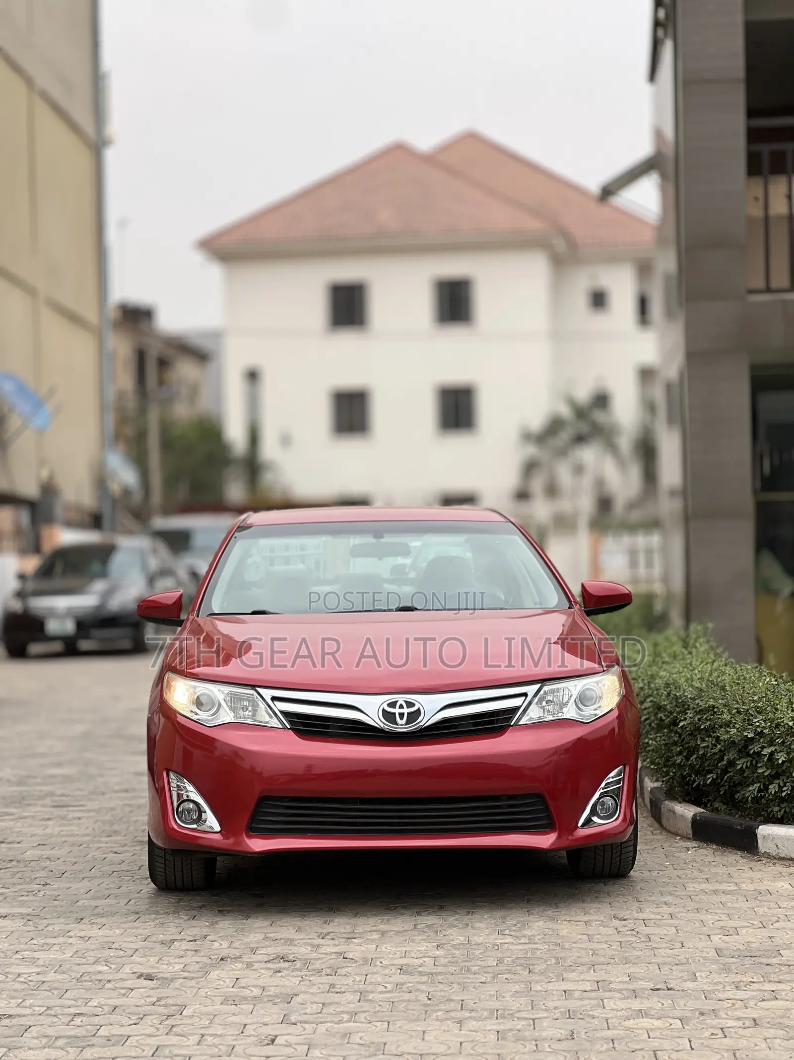 Toyota Camry LE 4dr Sedan (2.5L 4cyl 6A) 2014 Red