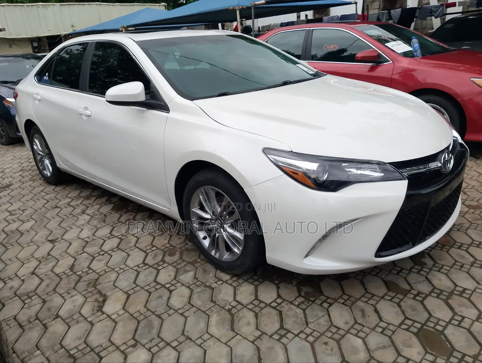 Toyota Camry SE 4dr Sedan (2.5L 4cyl 6A) 2017 White