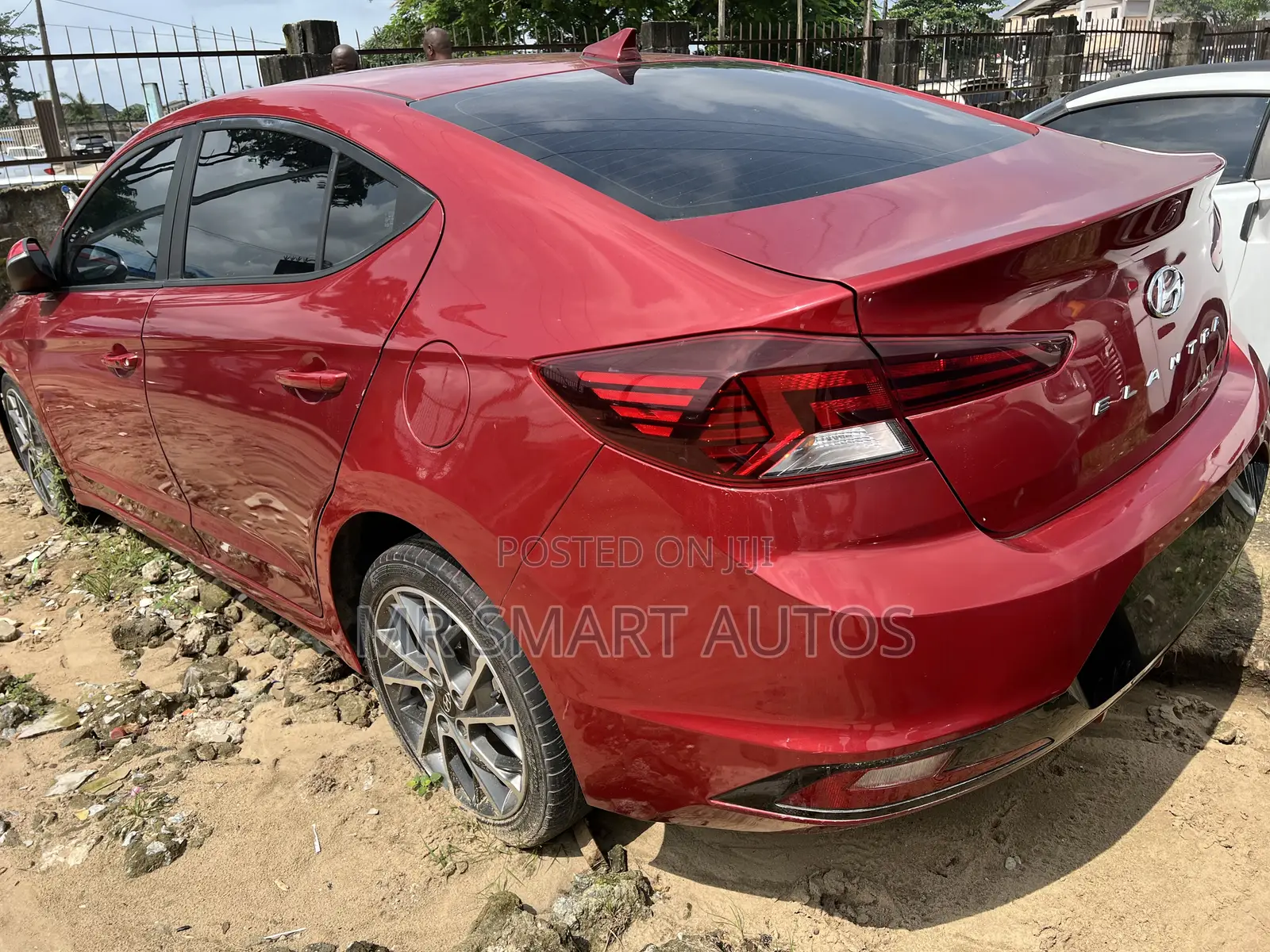 Hyundai Elantra Limited 2020 Red