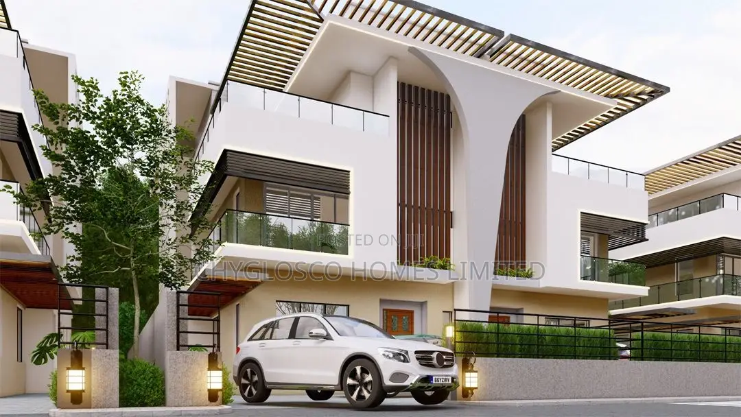 5bdrm Duplex in 08 Garden Garden, New Layout for sale