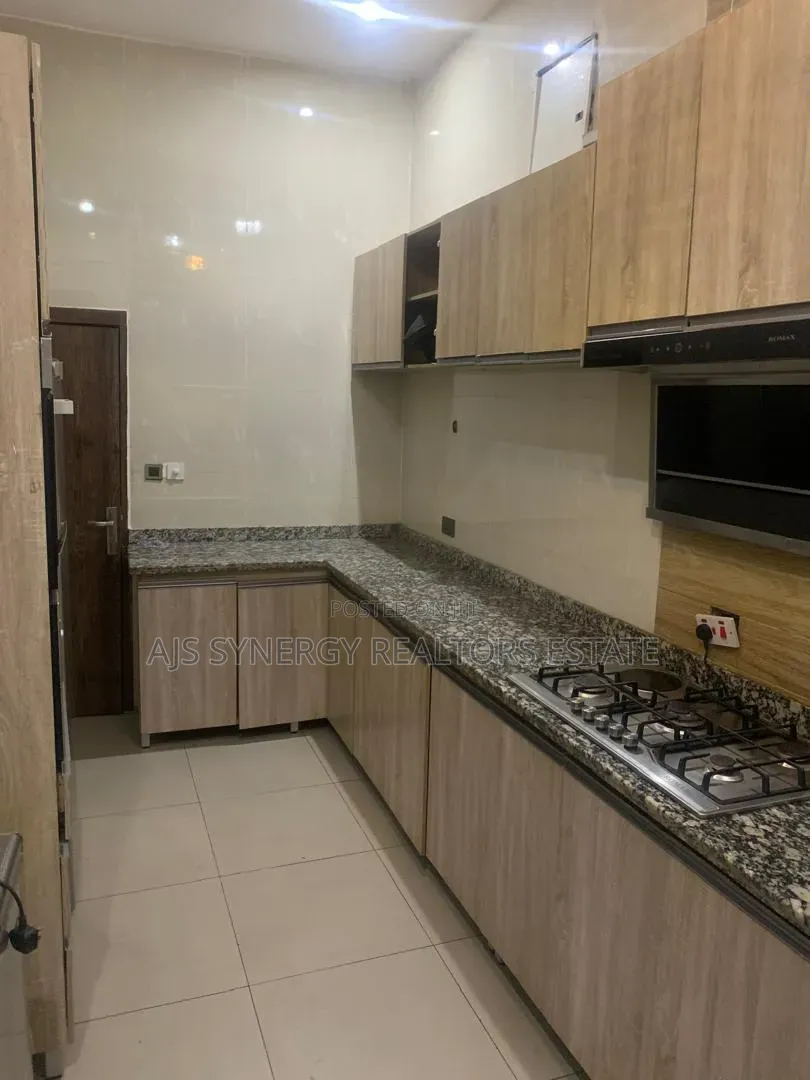 Furnished 4bdrm Townhouse / Terrace in VGC / Ajah for rent