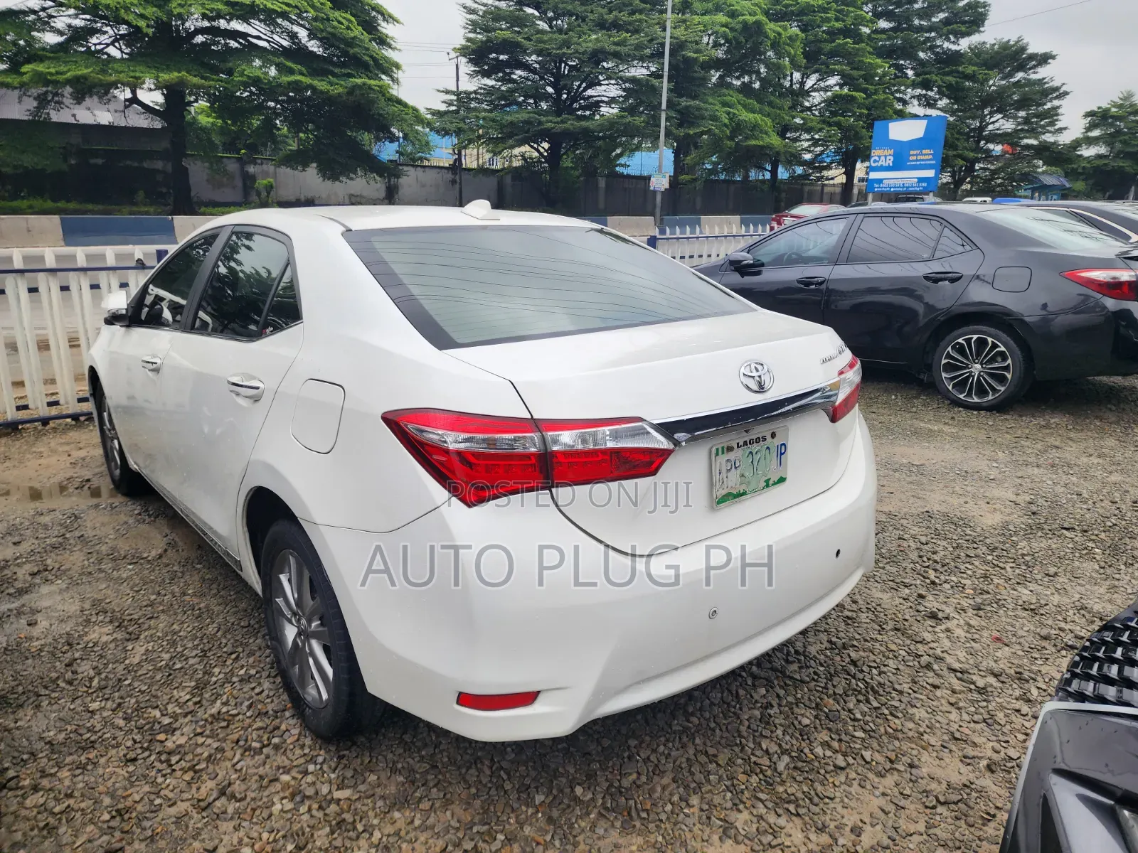 Toyota Corolla 2016 White