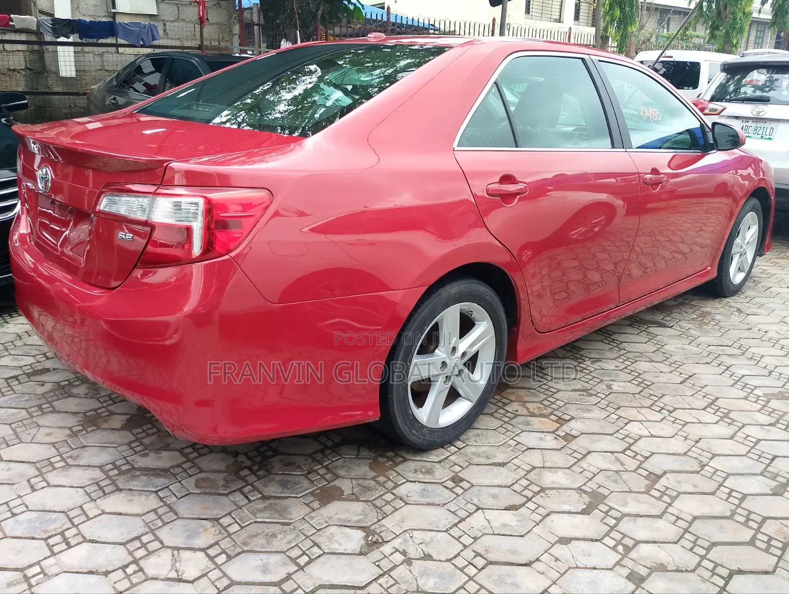 Toyota Camry SE 4dr Sedan (2.5L 4cyl 6A) 2012 Red