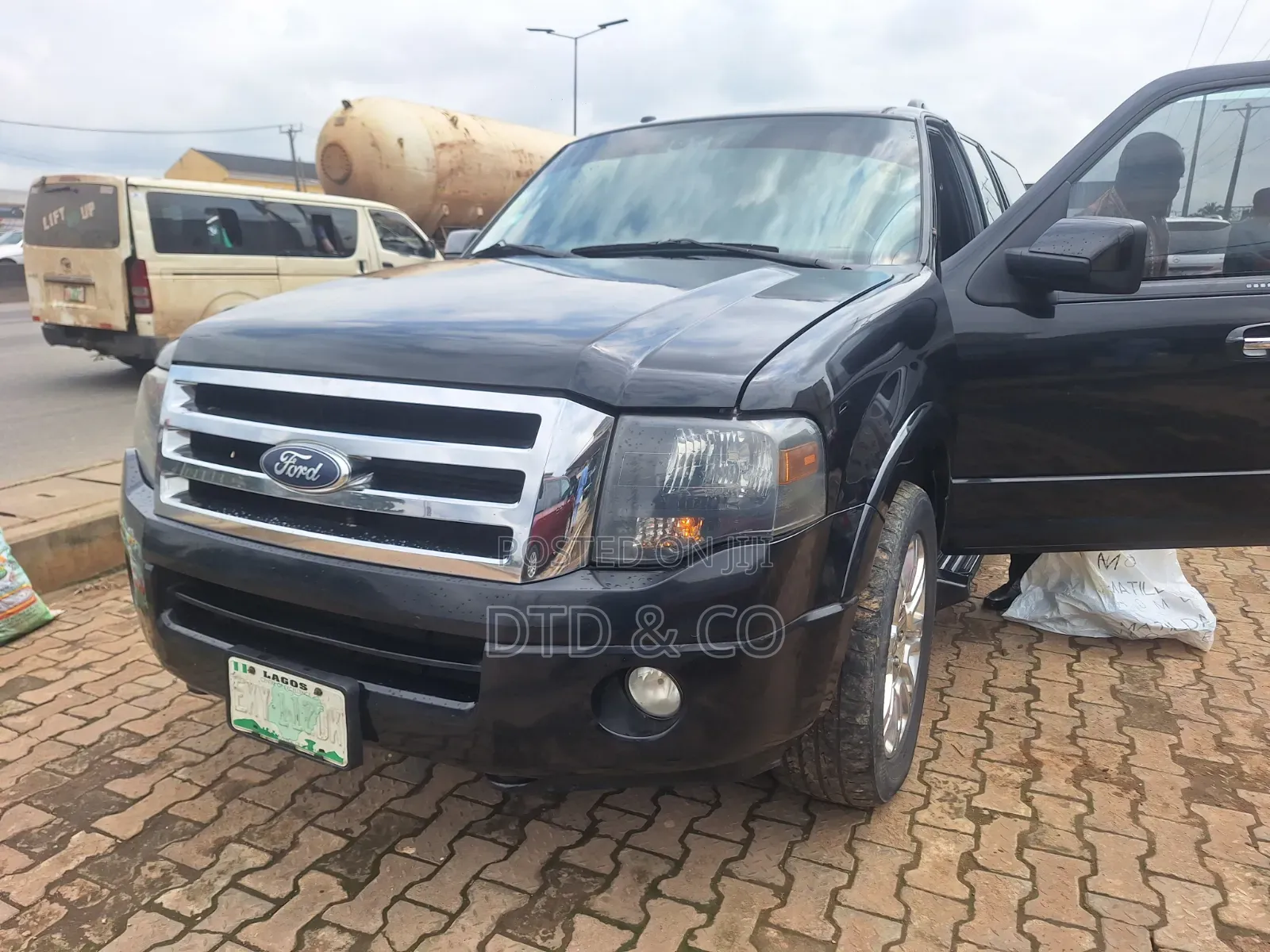 Ford Expedition 2015 Black