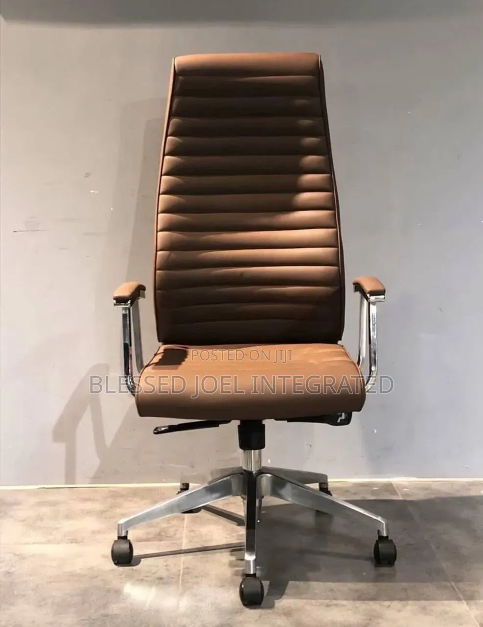 Swivel Office Chair With High Back