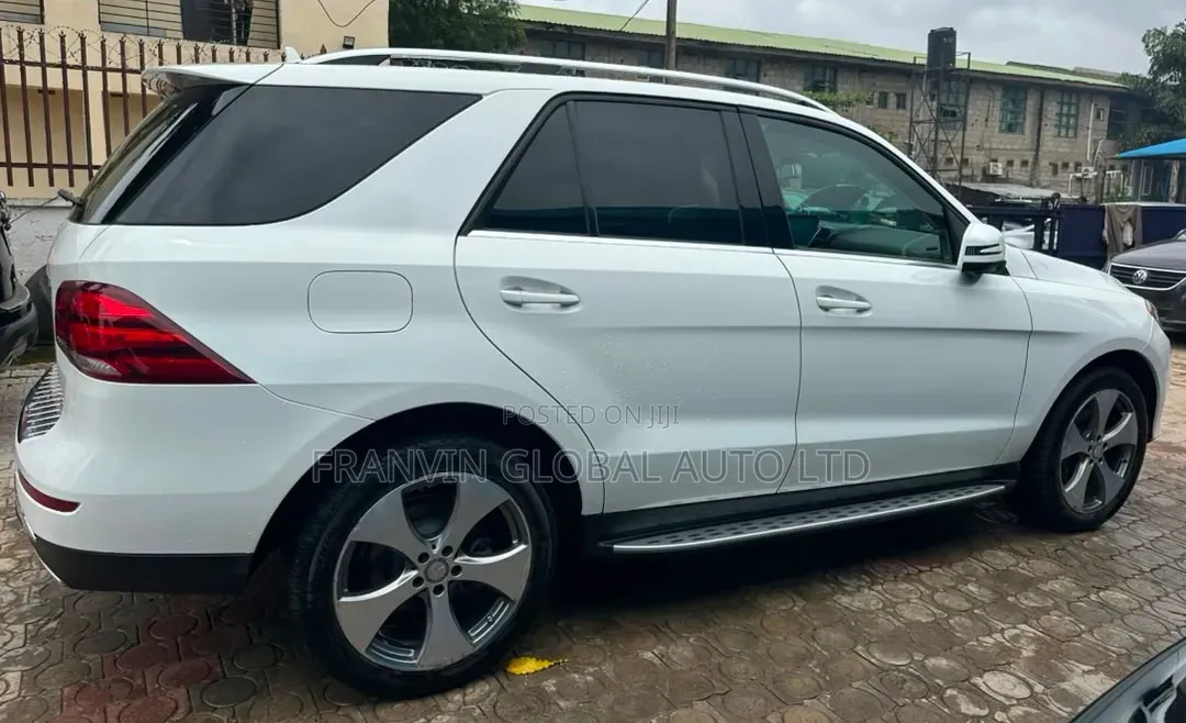 Mercedes-Benz GLE-Class 2017 White