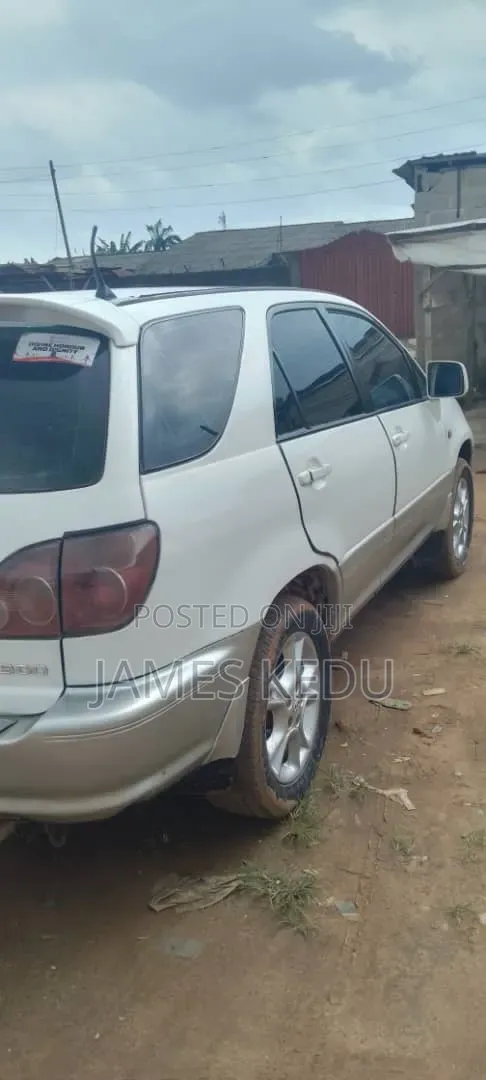 Lexus RX 2002 White