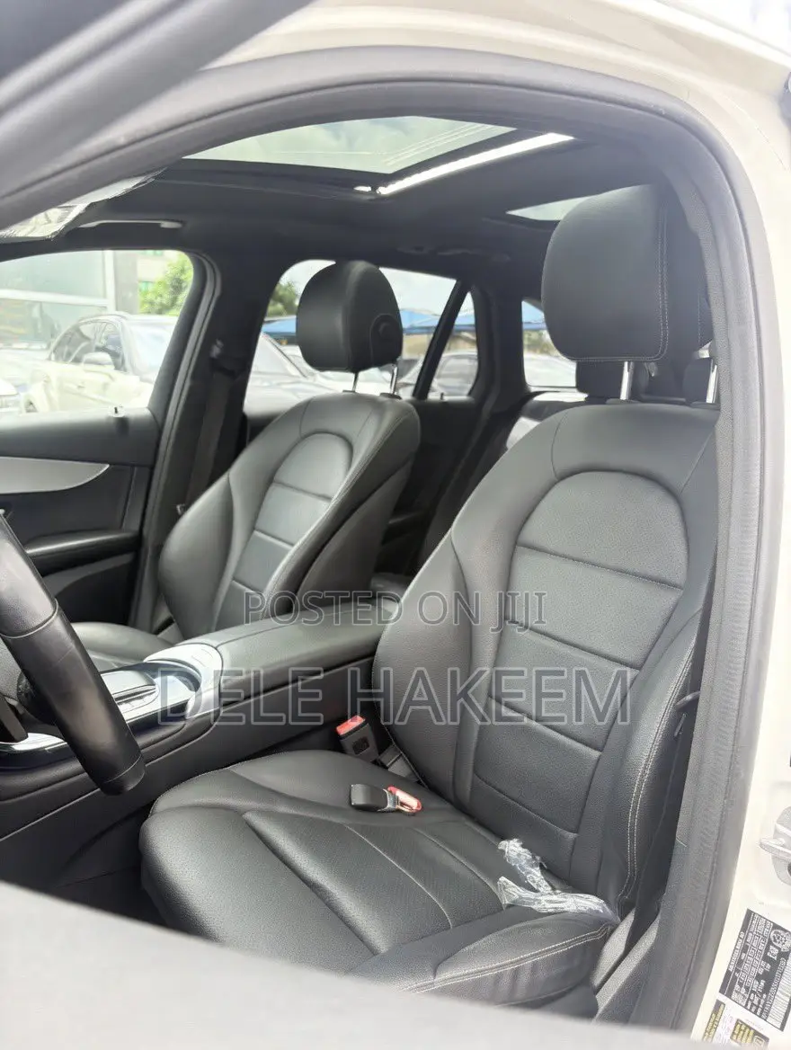 Mercedes-Benz GLC-Class 2022 White
