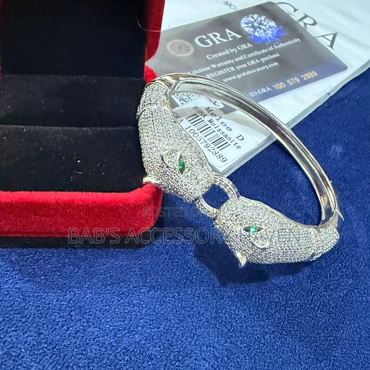 Iced-Out Moissanite Dual Panther Head Bangle (Gra Certified)