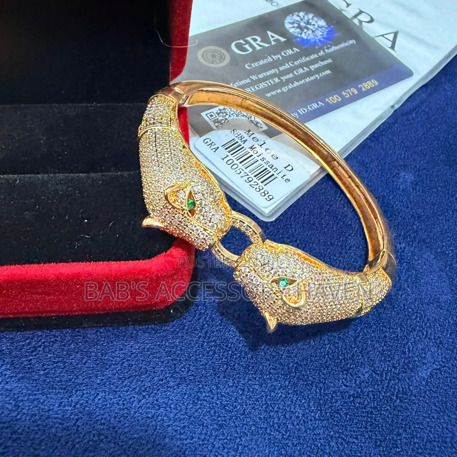 Iced-Out Moissanite Dual Panther Head Bangle (Gra Certified)