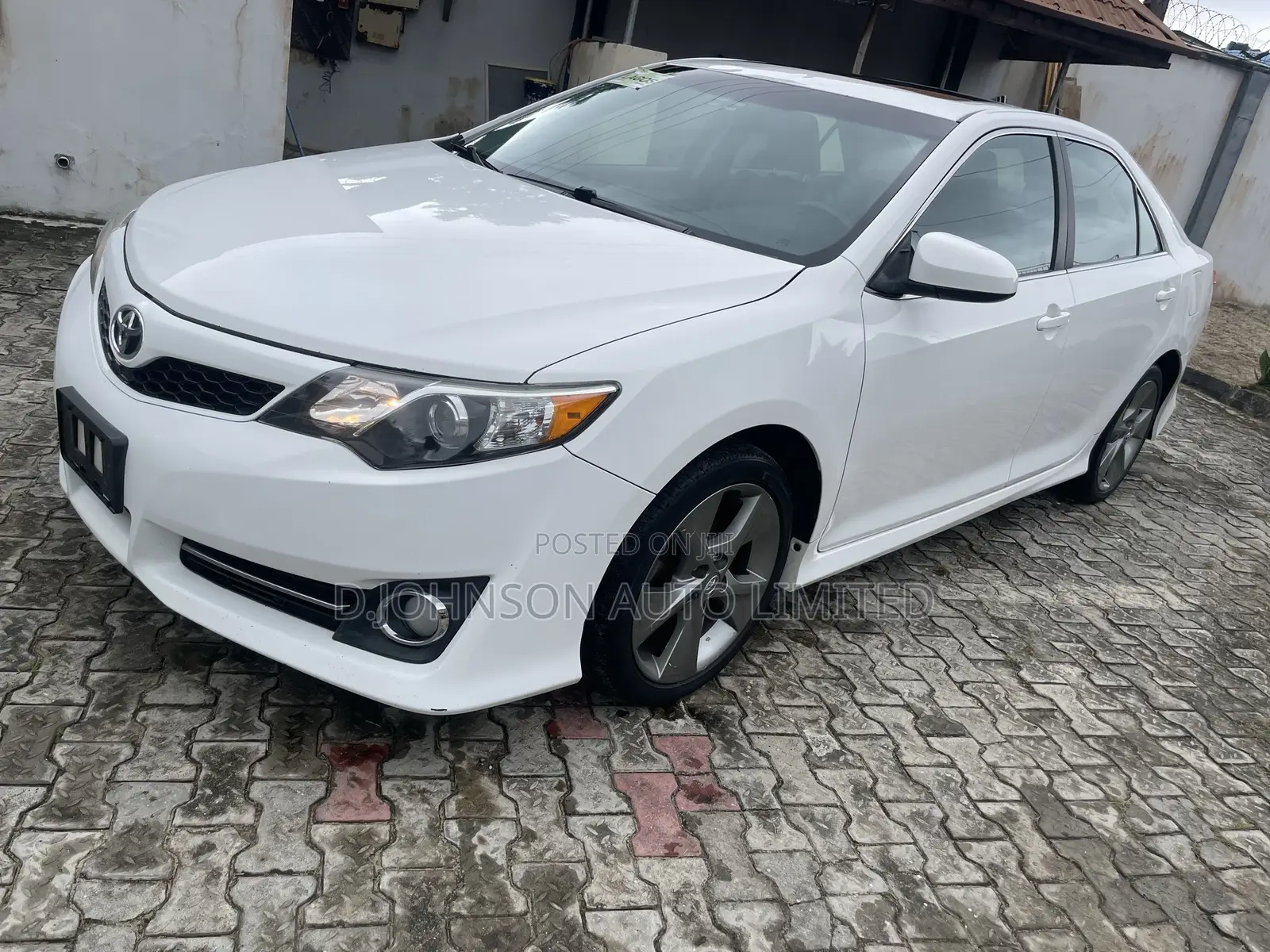 Toyota Camry SE Limited Edition 4dr Sedan (2.5L 4cyl 6A) 2012 White
