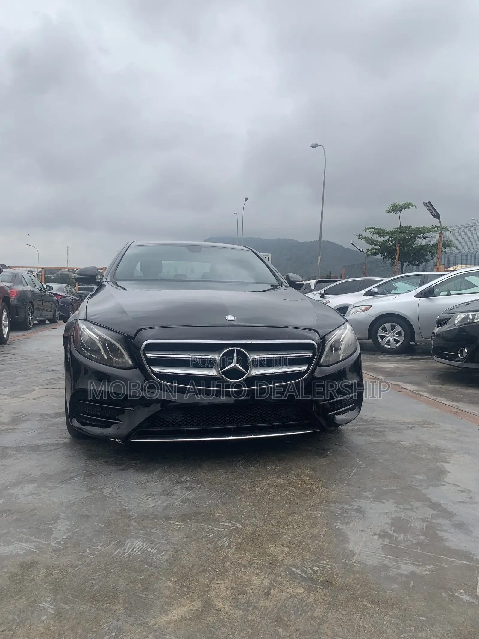 Mercedes-Benz C300 2016 Black
