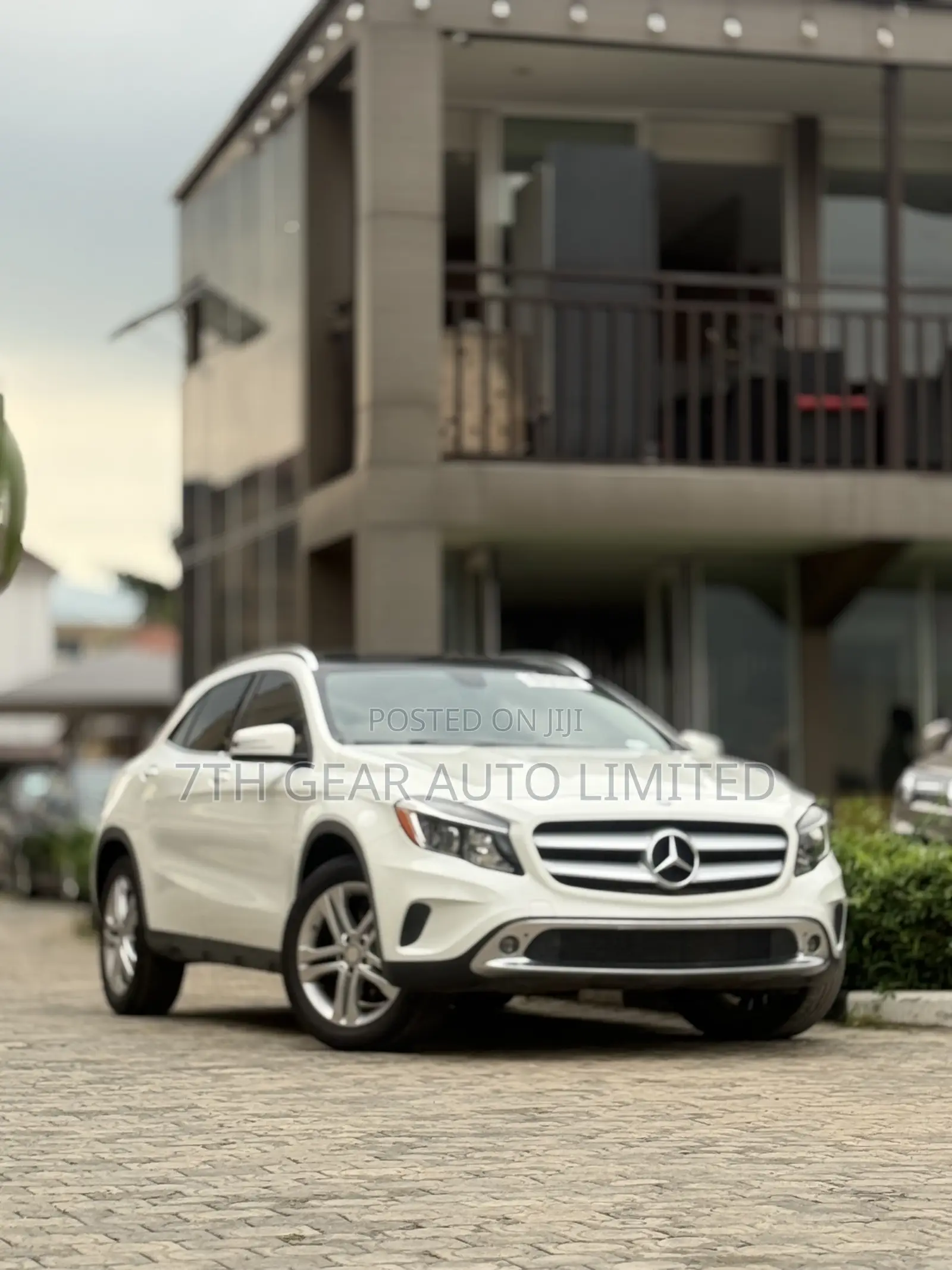 Mercedes-Benz GLA-Class GLA250 4dr SUV (2.0L 4cyl Turbo 7AM) 2015 White