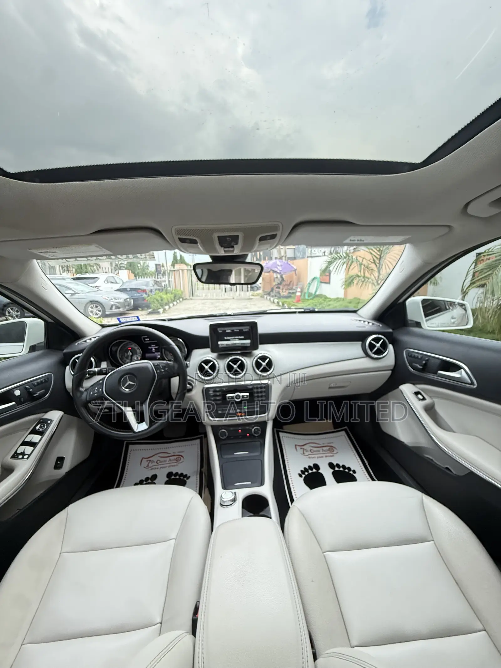 Mercedes-Benz GLA-Class GLA250 4dr SUV (2.0L 4cyl Turbo 7AM) 2015 White