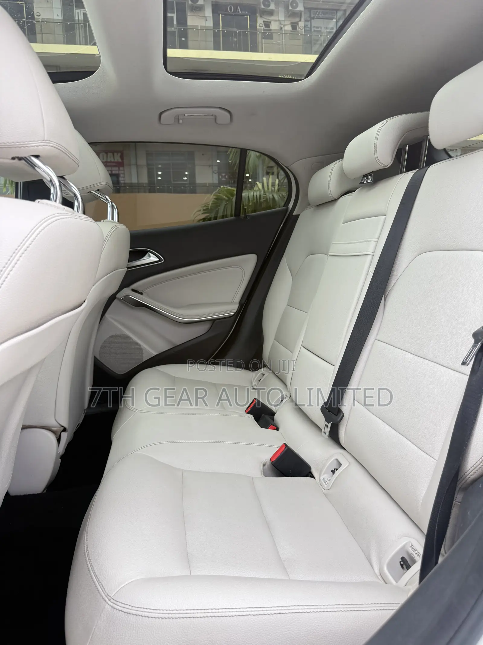 Mercedes-Benz GLA-Class GLA250 4dr SUV (2.0L 4cyl Turbo 7AM) 2015 White
