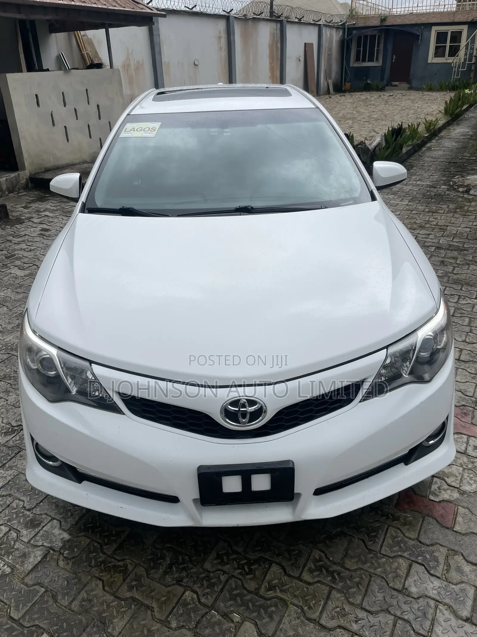 Toyota Camry SE Limited Edition 4dr Sedan (2.5L 4cyl 6A) 2012 White