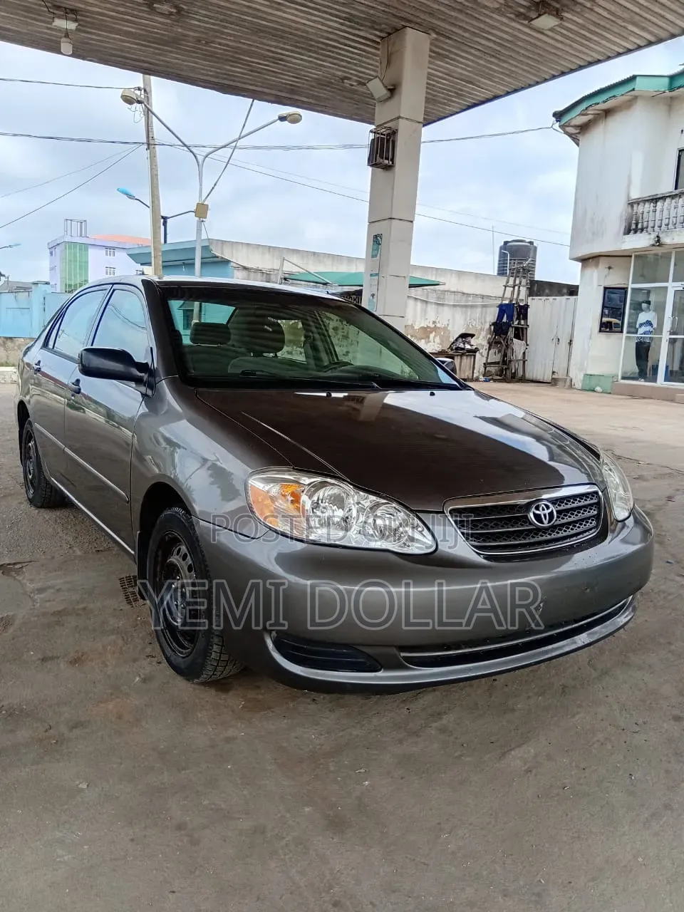Toyota Corolla LE 2005 Gray
