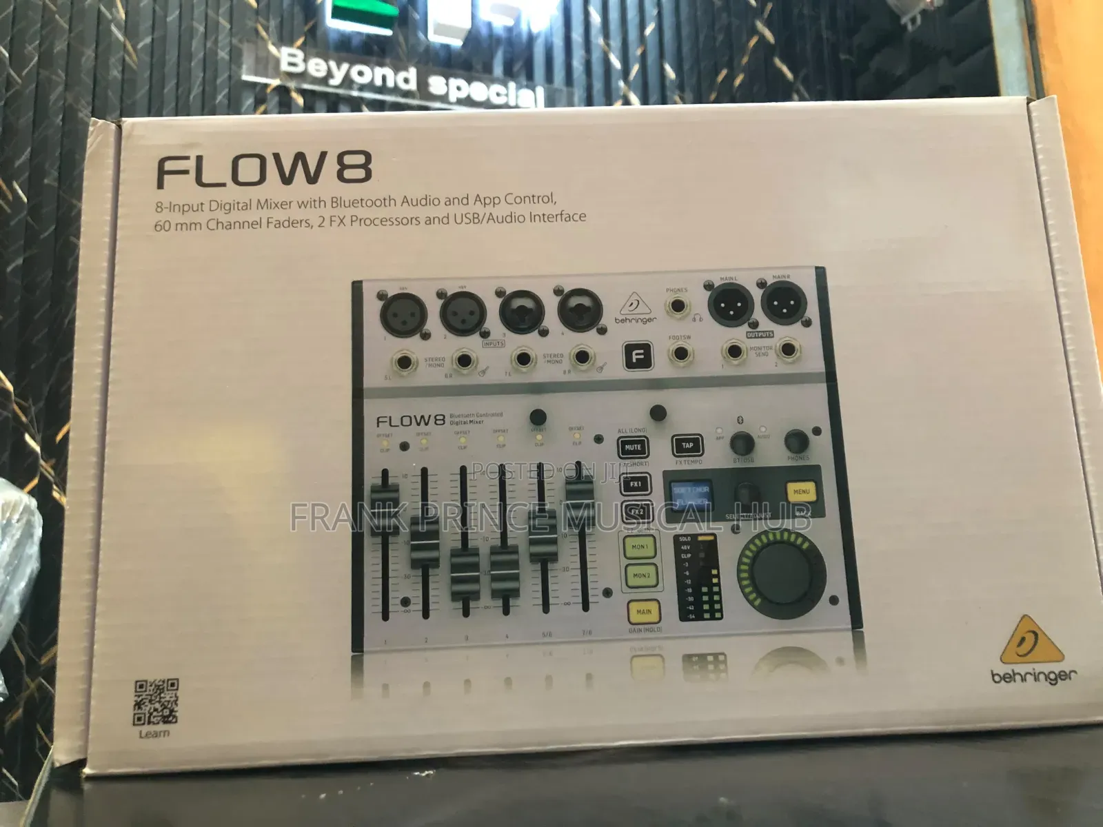 Behringer FLOW 8 8-Input Digital Mixer