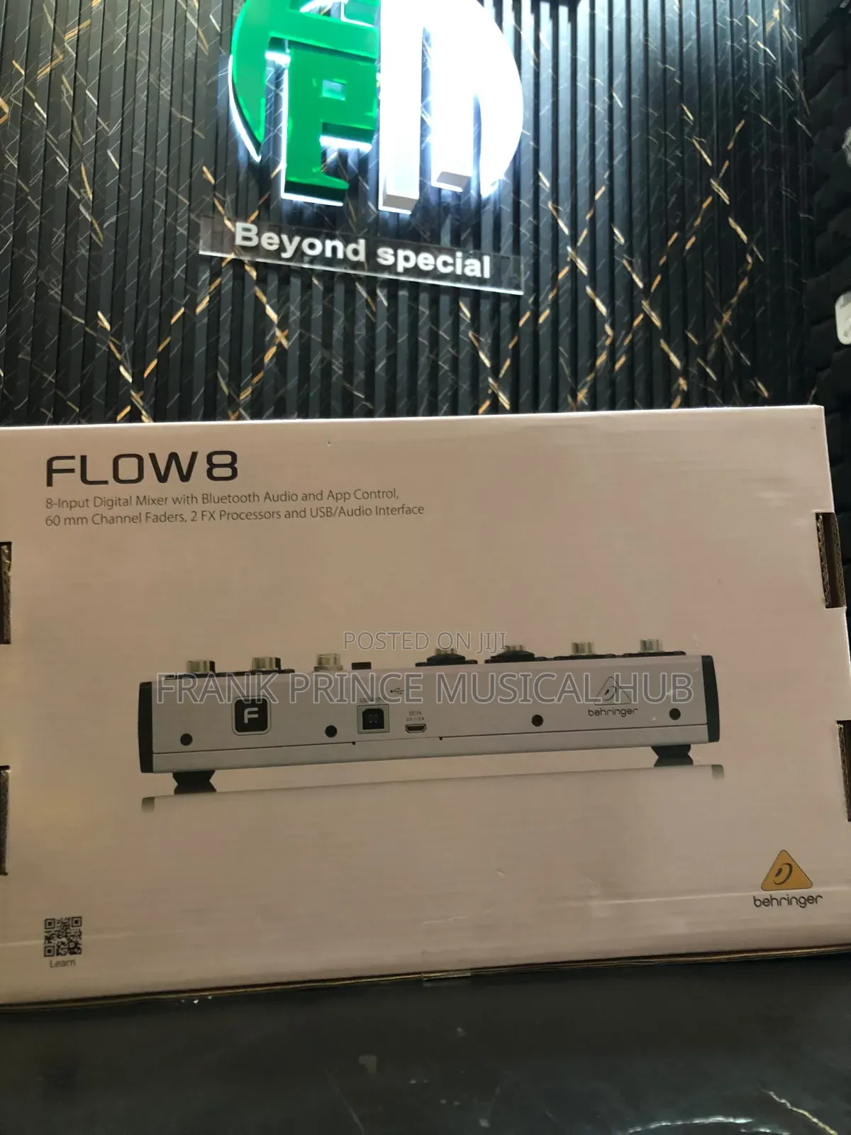 Behringer FLOW 8 8-Input Digital Mixer