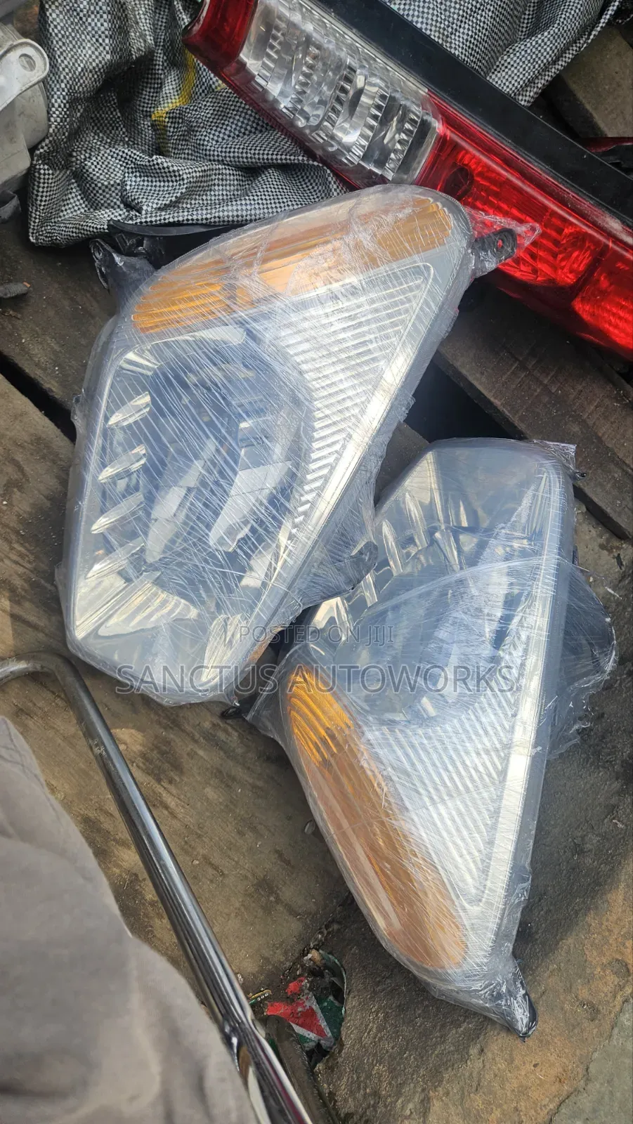 Headlight Toyota Rav4 2003