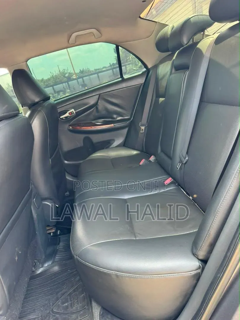 Toyota Camry 2016 White
