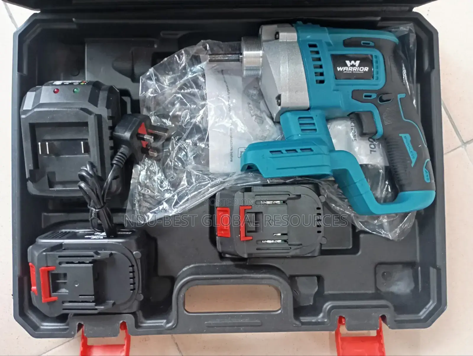 Cordless Concrete Vibrator / Poker With the Warrior Mixer Motor
