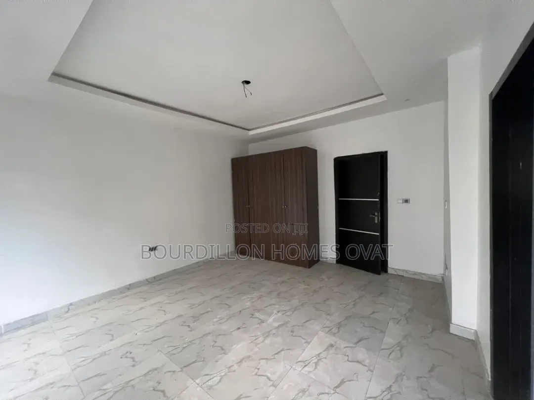 4bdrm Duplex in Lekki Palm City Ajah for rent