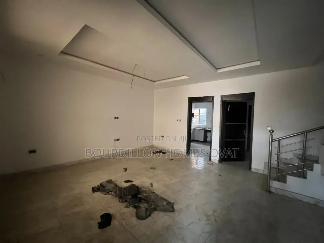4bdrm Duplex in Lekki Palm City Ajah for rent