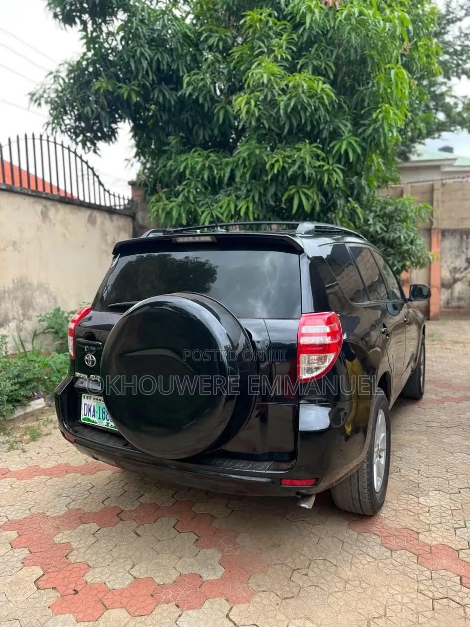 Toyota RAV4 2010 Black