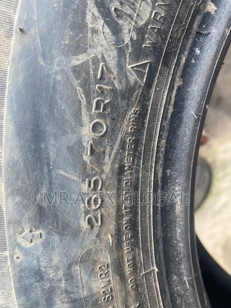 275/70/17 Michelin Four Uniform