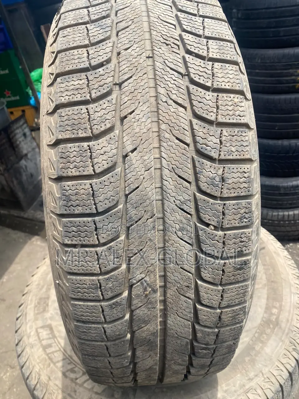 275/70/17 Michelin Four Uniform
