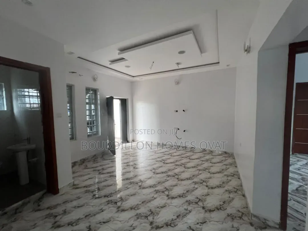 2bdrm Apartment in Badore Ajah Lekki for rent