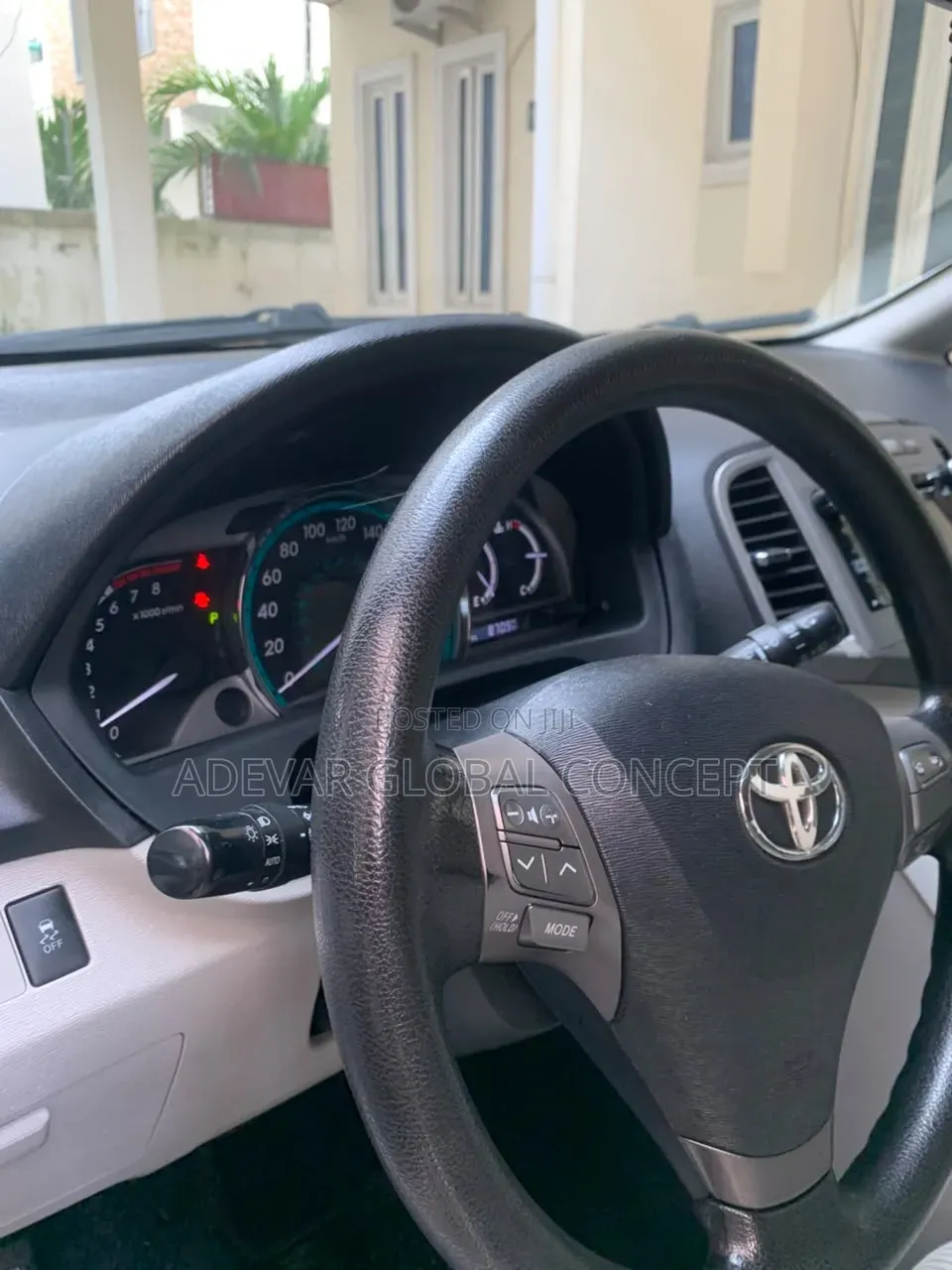 Toyota Venza 2010 White