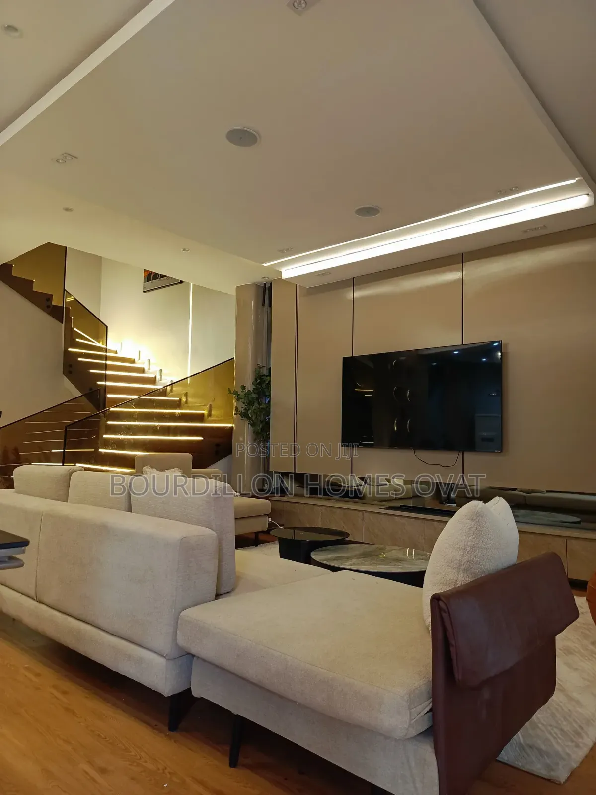 4bdrm Duplex in Harris Drive By Vgc for sale
