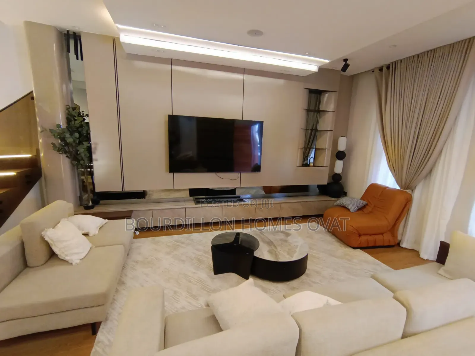 4bdrm Duplex in Harris Drive By Vgc for sale