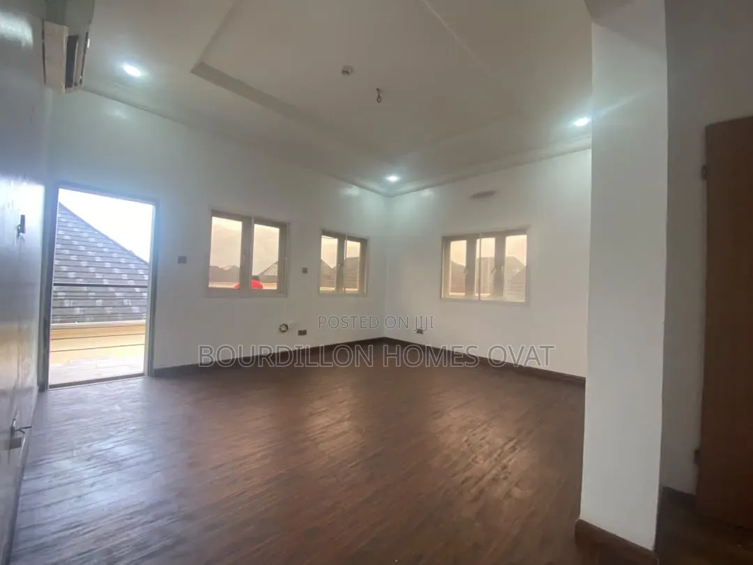 1bdrm Apartment in Chevron Lekki Lagos for rent
