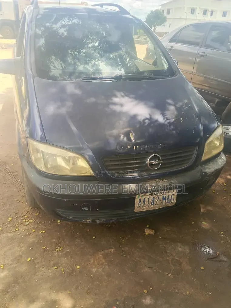 Opel Zafira 2005 Blue