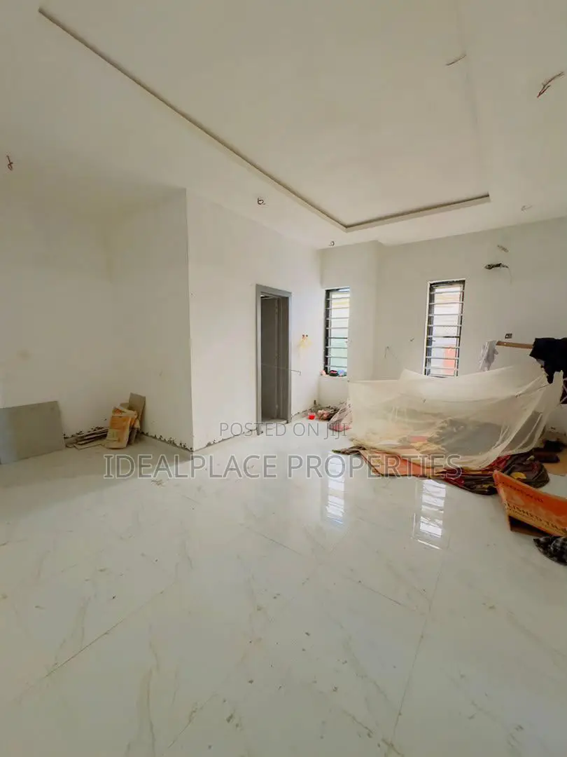 4bdrm Townhouse/Terrace in Gbagada for sale