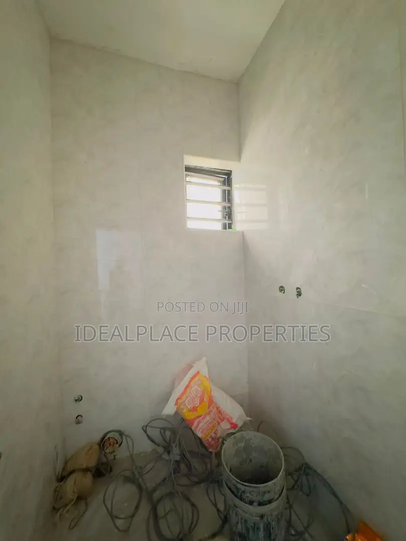 4bdrm Townhouse/Terrace in Gbagada for sale