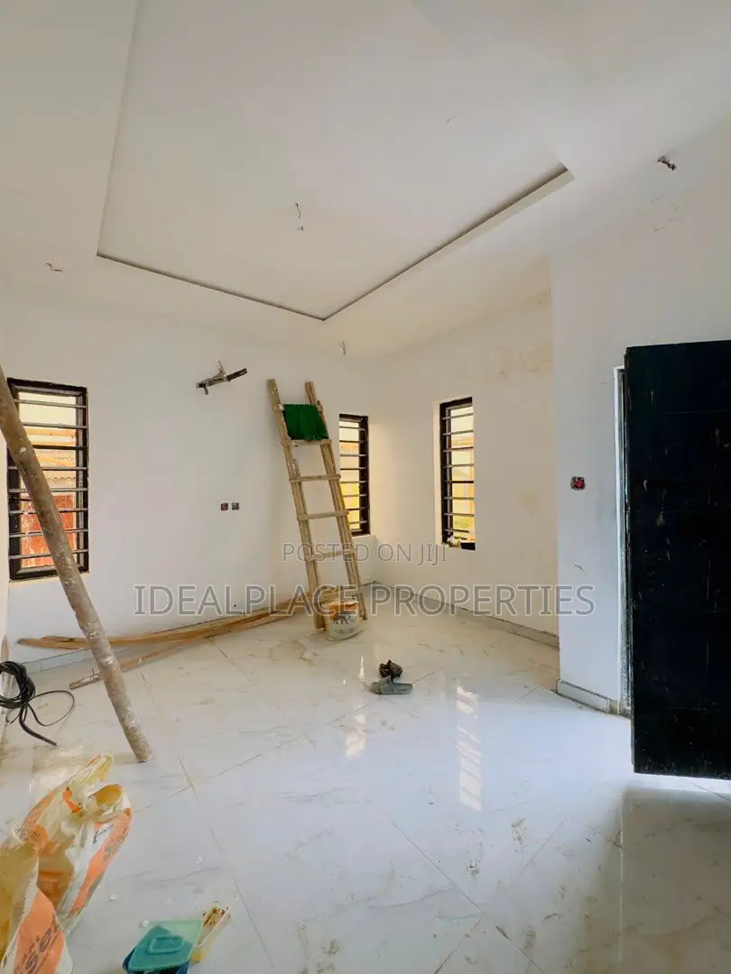 4bdrm Townhouse/Terrace in Gbagada for sale