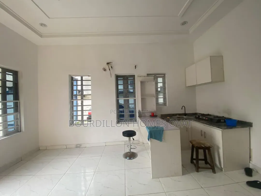 1bdrm Apartment in Chevron Lekki Lagos for rent